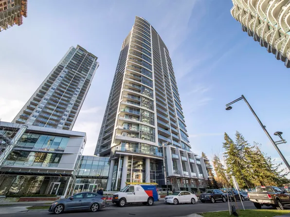 13308 Central Ave #1412, Surrey, BC V3T 0M4