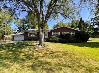 425 Cottonwood Rd, Frankfort, IL 60423