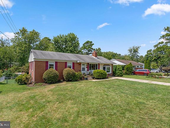 2nd image of 10917 Fairchester Dr
