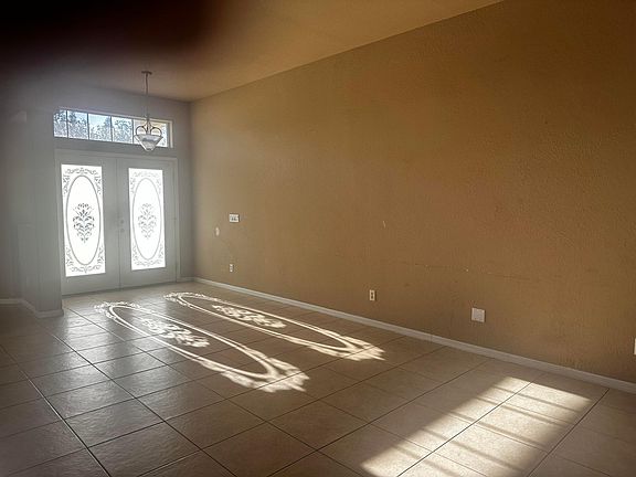 3rd image of 5494 NW Brent Court