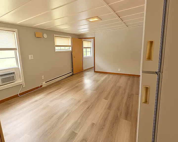407 7th St NE Staples, MN 56479 — Photo 12