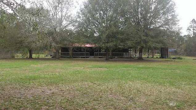 1st image of 2735 Forestland Dr