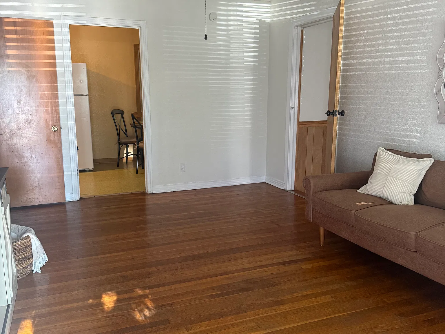 3 bed, 1.5 bath, 1332 sqft, $1,625 — Photo 2