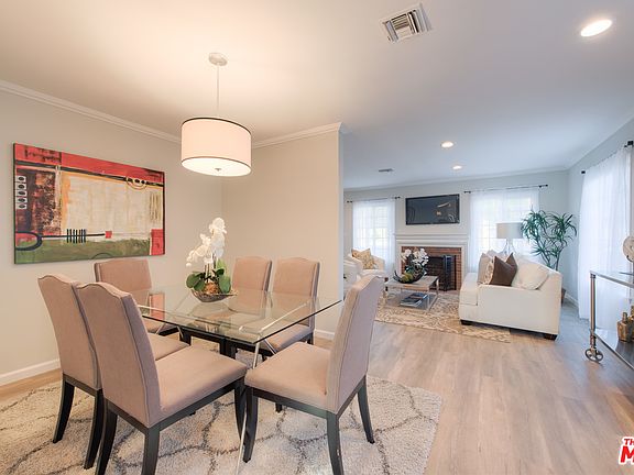 4th image of 6507 Hayvenhurst Ave
