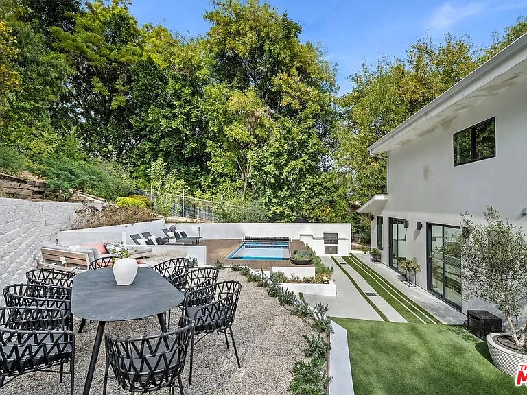 4545 Balboa Ave — Photo 44