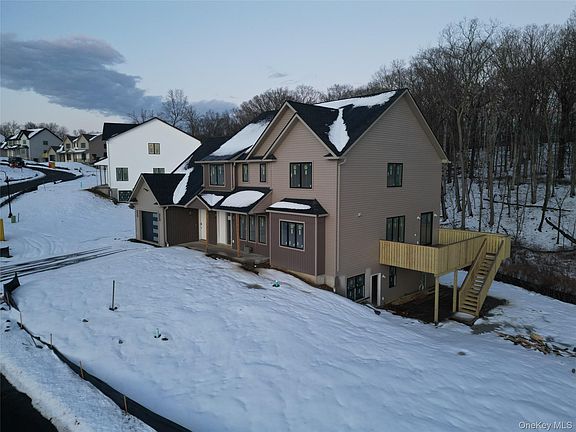 2nd image of 40 Southfield Falls