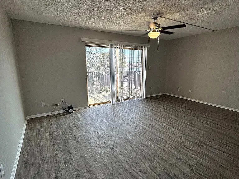 Linving_Room_732752