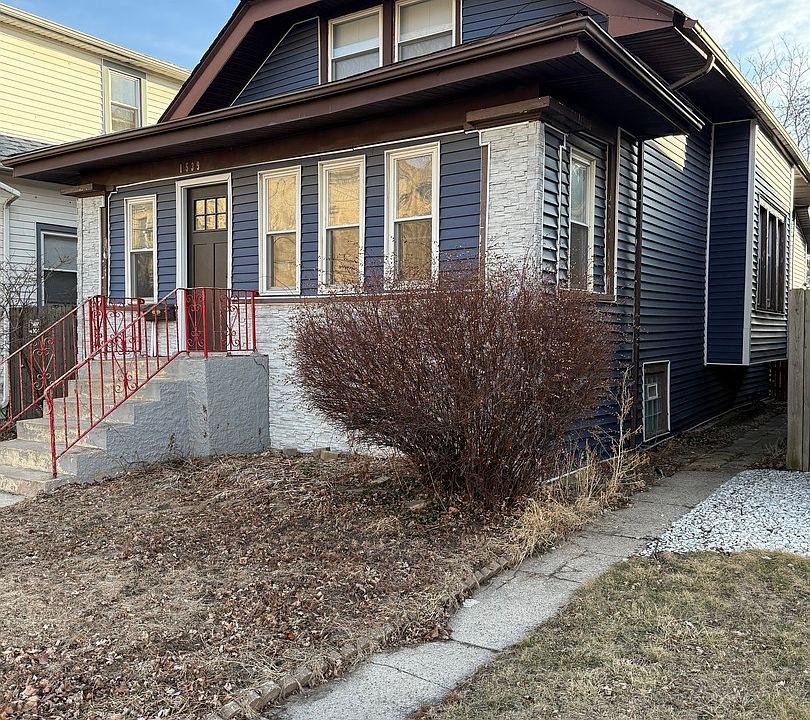 2nd image of 1539 N Lawler Ave
