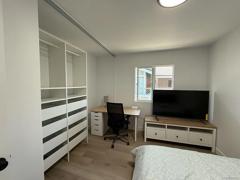 664 Carefree Dr — Photo 23