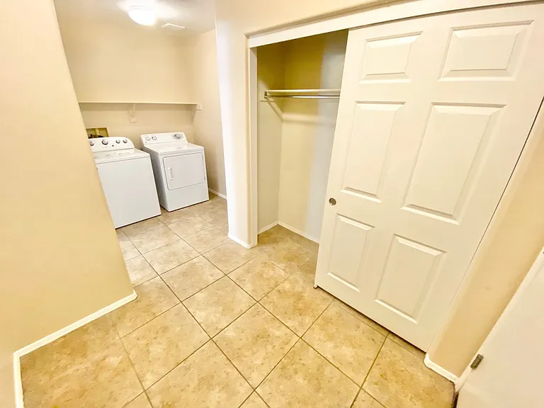 6868 Sky Pointe Dr #1035 — Photo 6