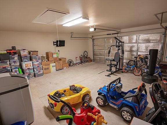 2nd image of 6900 Cowboy Dr