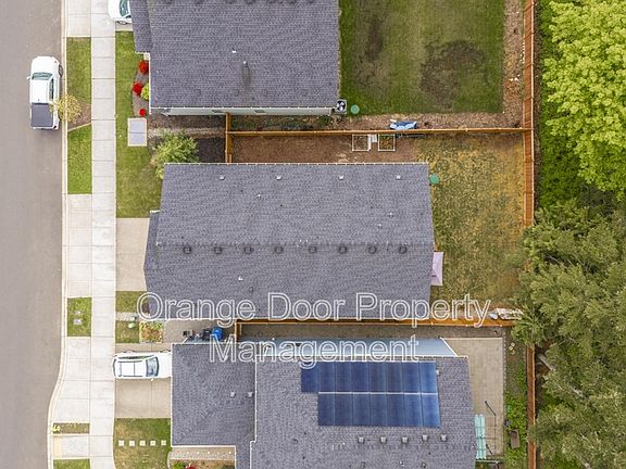 4th image of 9111 Lady Slipper St SE