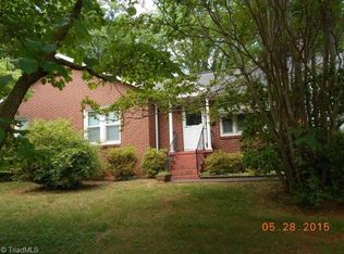 155 Oak Summit Rd, Winston Salem, NC 27105