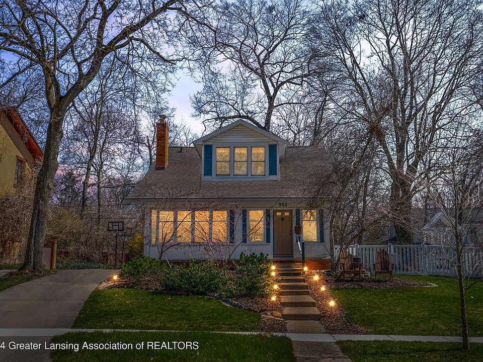 1st image of 302 Cowley Ave