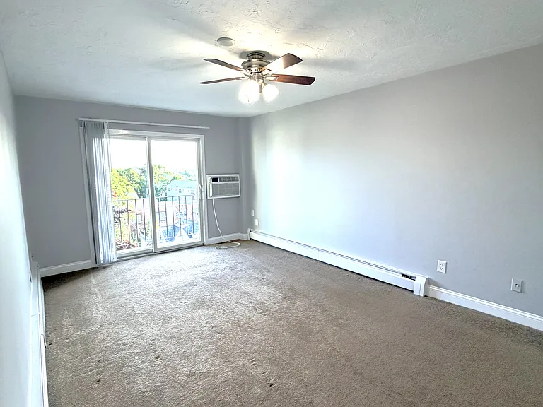 5 Edwards St #45T — Photo 12