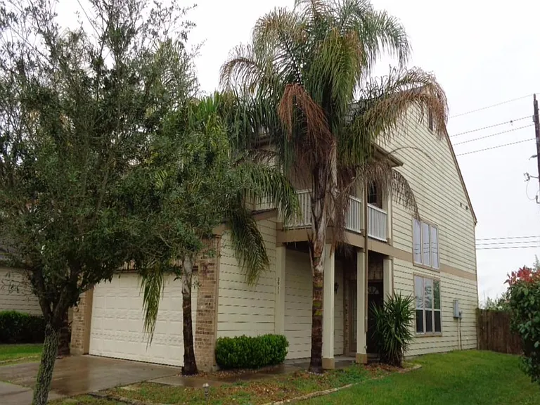 2911 Feather Green Trl — Photo 2