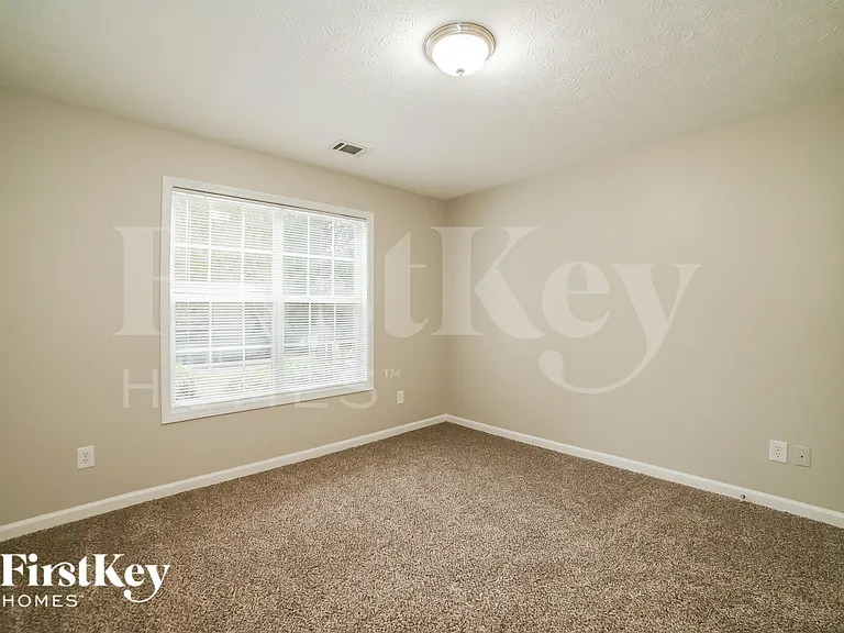 1360 Princeton View Ct — Photo 13