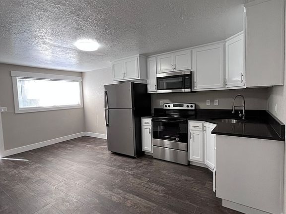 4th image of 665-697 25th St SE #681