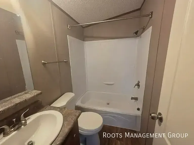 320 Rae St #99 — Photo 9