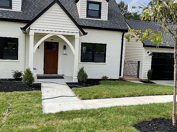 3rd image of 1504 E Henry Clay Ave