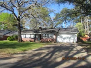 900 Walnut St, Hamburg, AR 71635