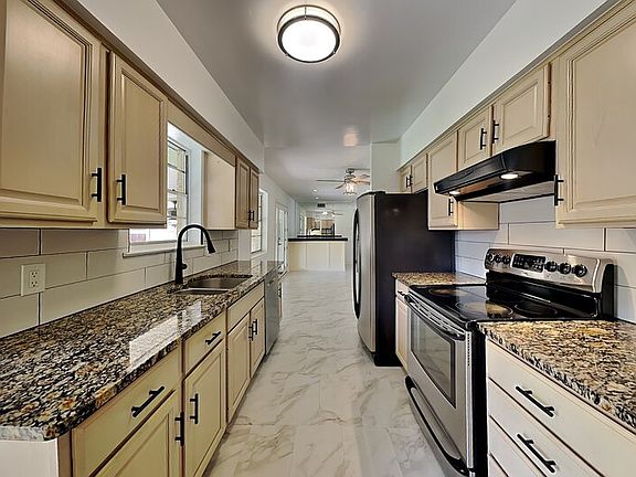 2nd image of 11029 Watterson Dr