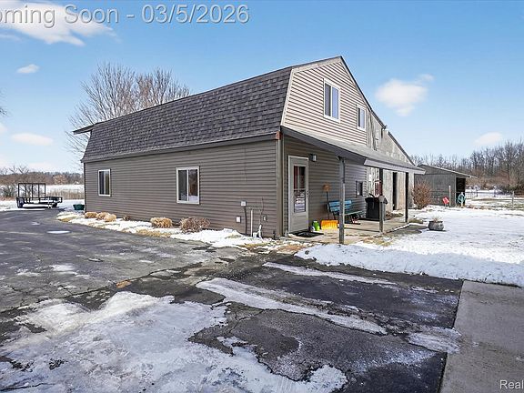 2nd image of 14463 Seymour Rd