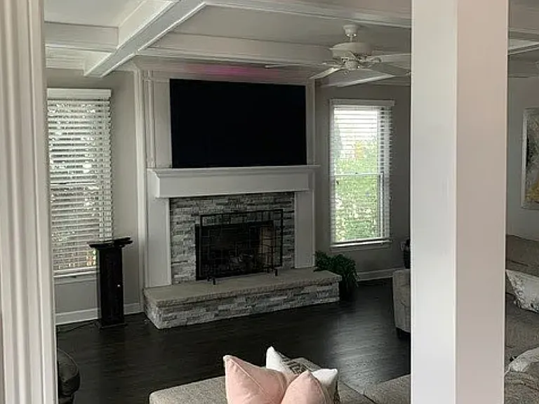 3536 Torrey Pines Dr — Photo 2