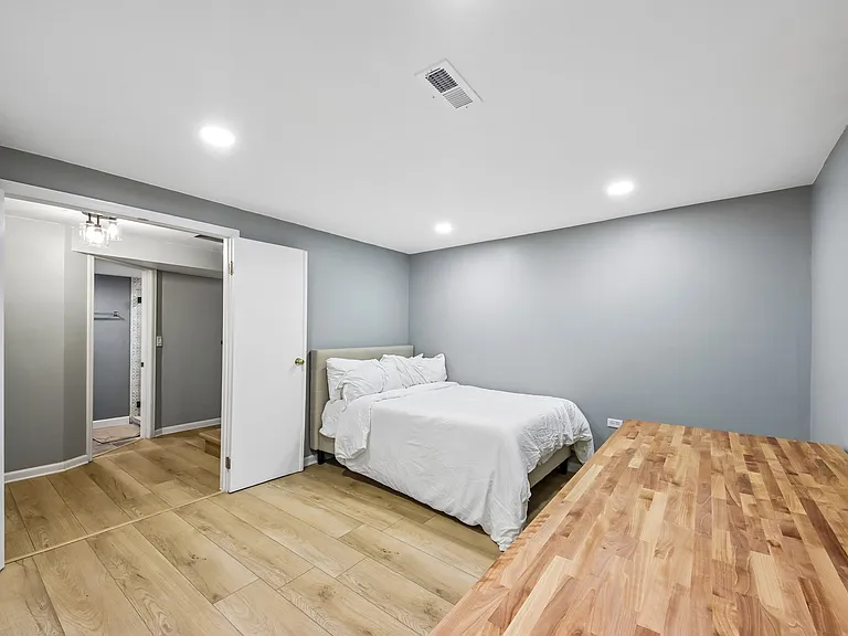 1111 Sara Ln — Photo 13