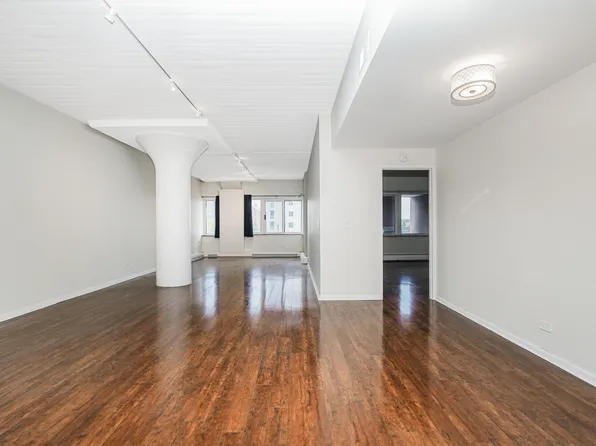 80 Bay Street Landing image 5 of 31