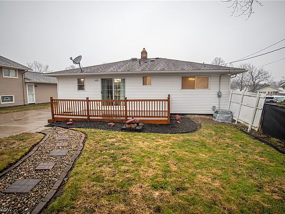 4th image of 24570 Staghorn Dr