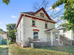 1207 W 2nd St, Waterloo, IA 50701