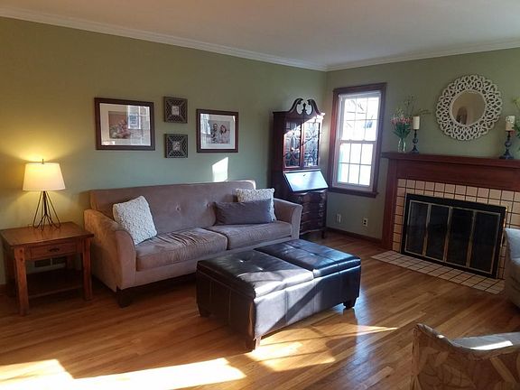 5th image of 308 E Kanawha Ave