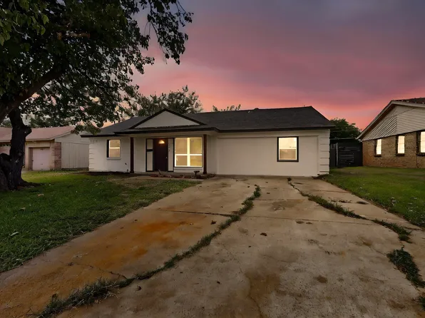 2825 Bamboo St, Mesquite, TX 75150