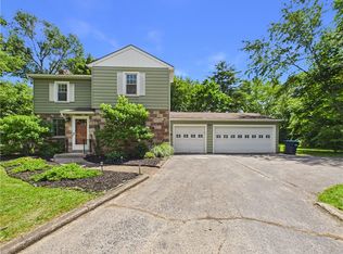 2851 Elmwood Ave, Rochester, NY 14618