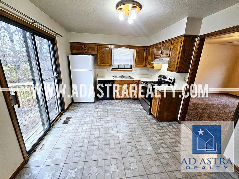 4519 E 139th St — Photo 10