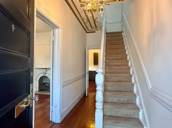 14-28 Astoria Park South image 4 of 29