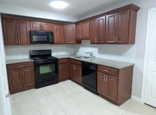 32 Stonewall Ln #C, Waterbury, CT 06705