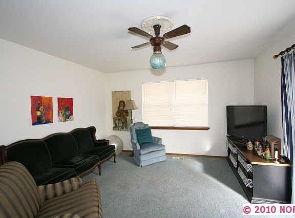 2nd image of 412 N Cherokee Ave