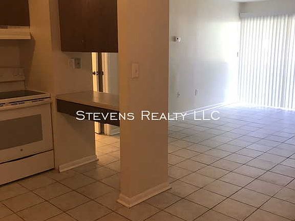 4th image of 915 S Seminole Dr APT 35