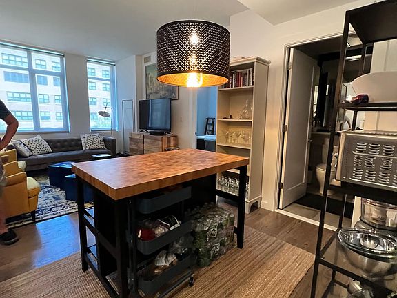 4th image of 125 Parkside Ave APT 8F