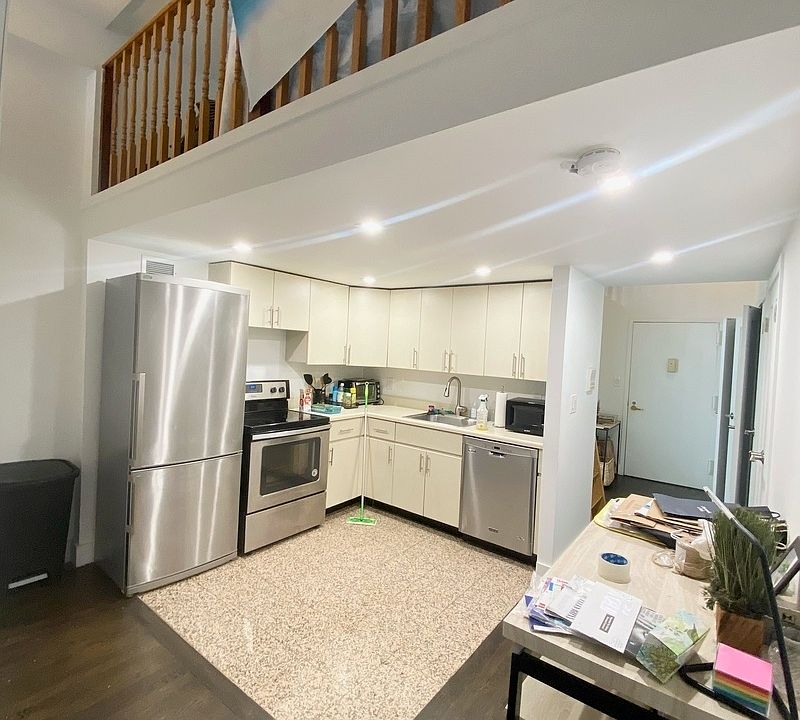 1st image of 207 E 37th St #1JA