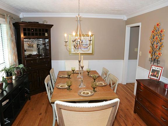 5th image of 1525 Woodward Ct