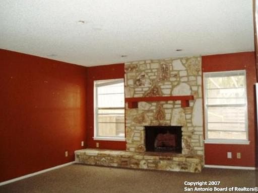 4th image of 7543 HYATT DR