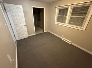 2380 S Esther Ave, Decatur, IL 62521