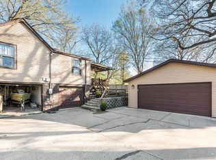 349 Carlton Ct, South Elgin, IL 60177