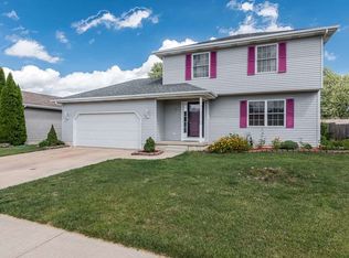 1809 13th St, Silvis, IL 61282