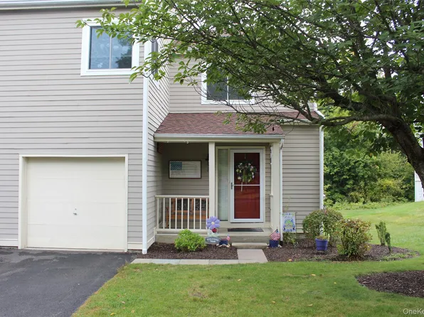 16 Highview Road, Hopewell Junction, NY 12533