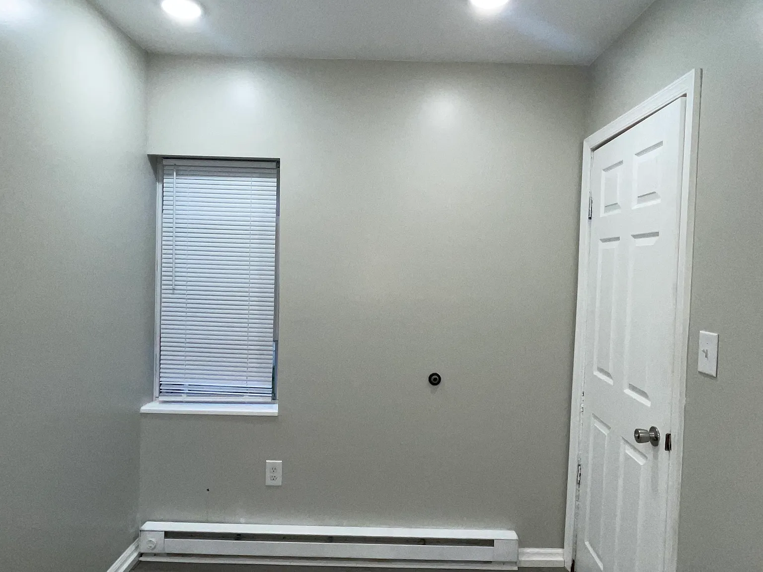 6541 Regent St — Photo 3