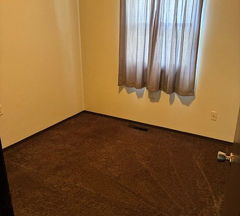 5th image of 748-1 Juniper Rd